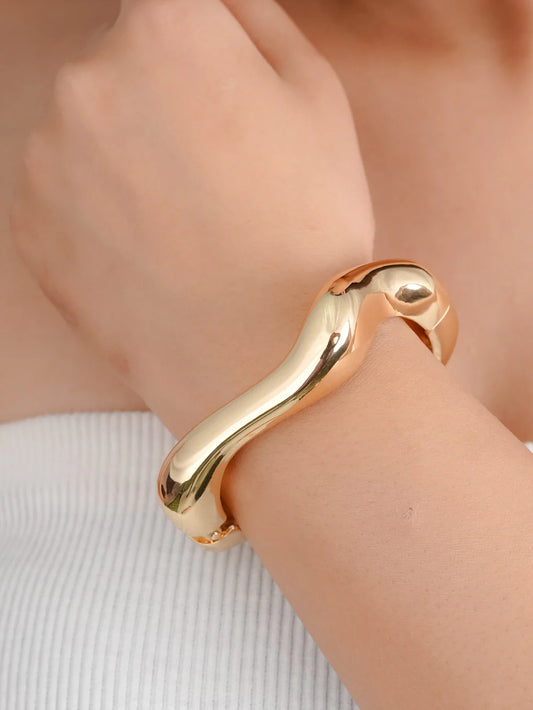 Arcadia Gold Bracelet. (18K Gold Plated)
