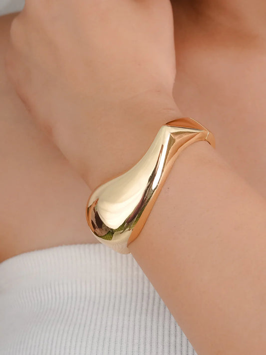 Miami Gold Bracelet. (18K Gold Plated)
